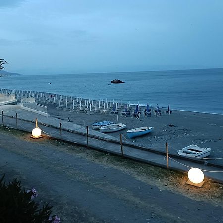 SantʼAlessio Siculo Casa Vacanze Margarita מראה חיצוני תמונה